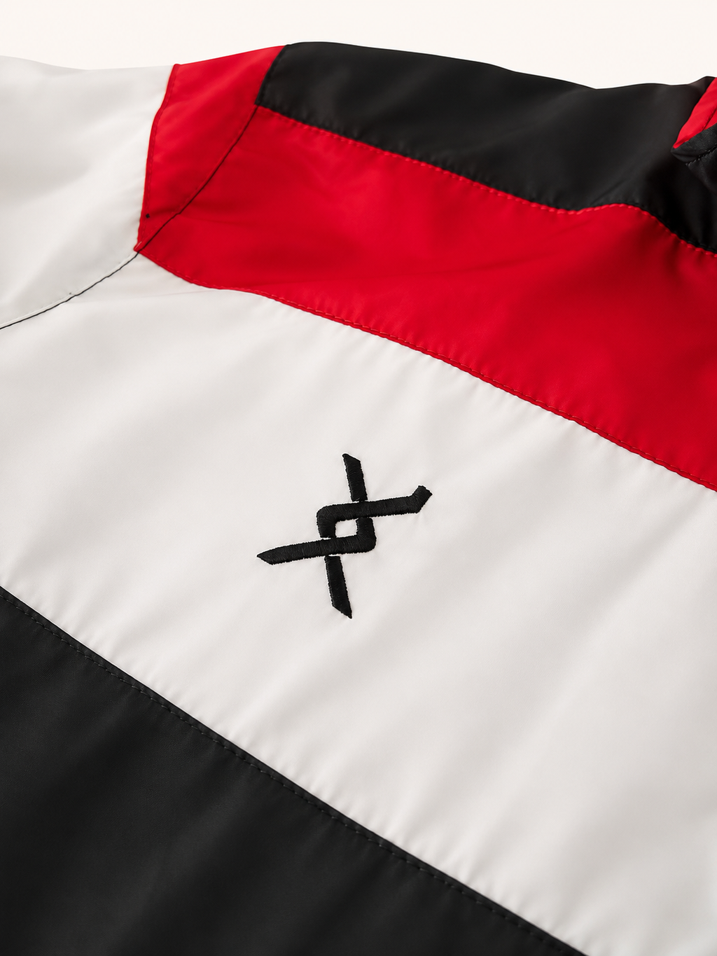 WINDBREAKER KARATE AVANCE by VIIACO